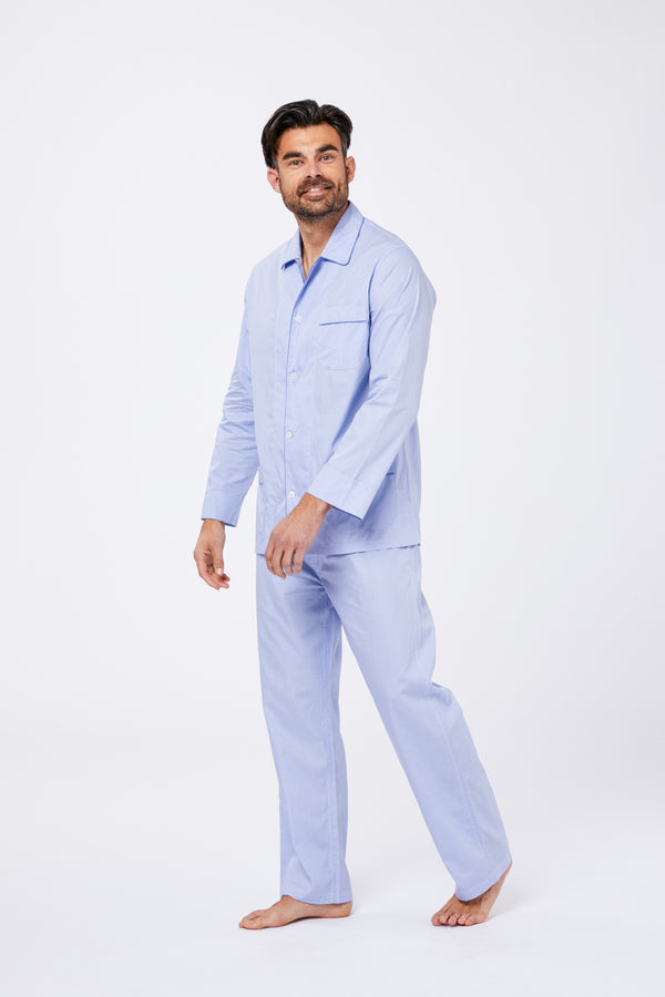 Pyjama en coton bleu clair