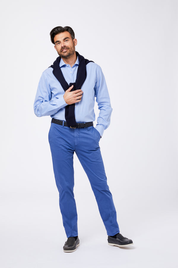 Chemise bleu clair en popeline de coton à demi-col français