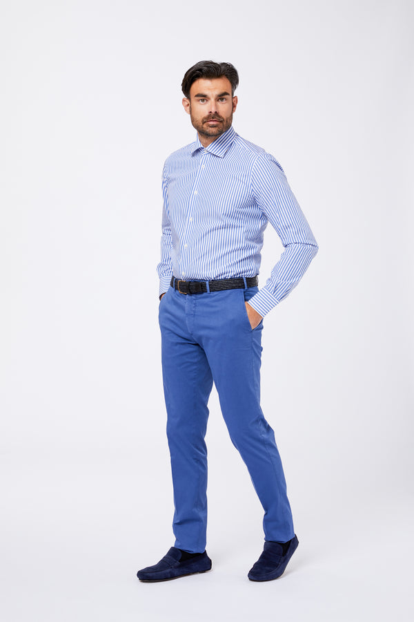 Chemise bleu clair en popeline de coton à demi-col français