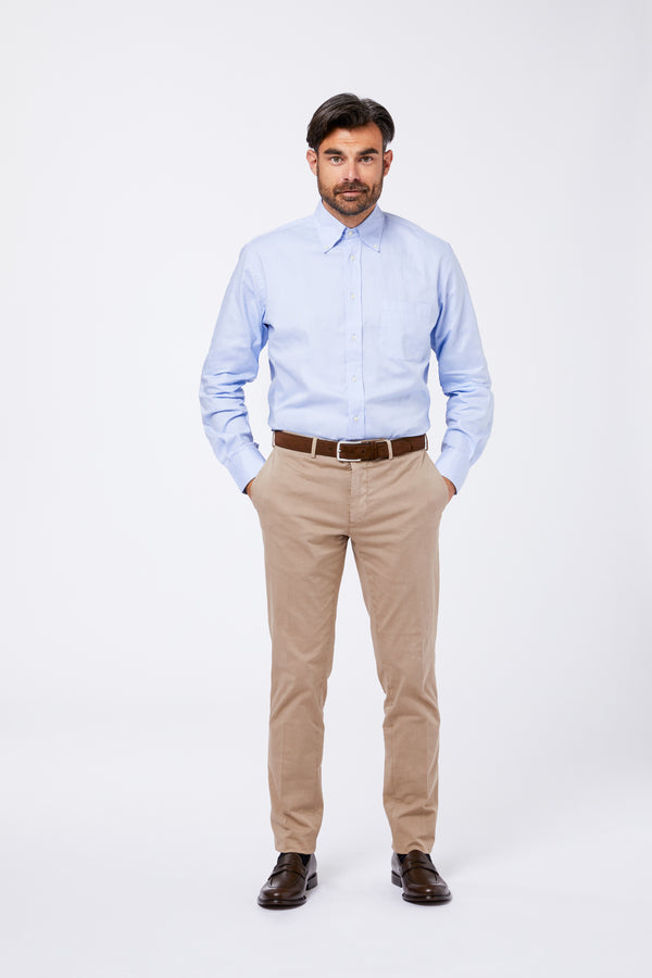 Light blue English lapel shirt with button down collar